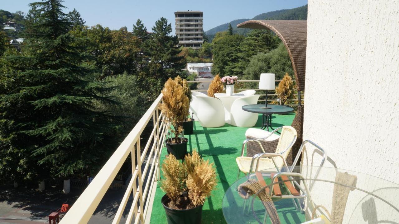 Hotel Borjomi Aisi Exterior photo